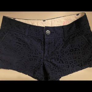 Excellent Lilly Pulitzer Navy Lace Shorts